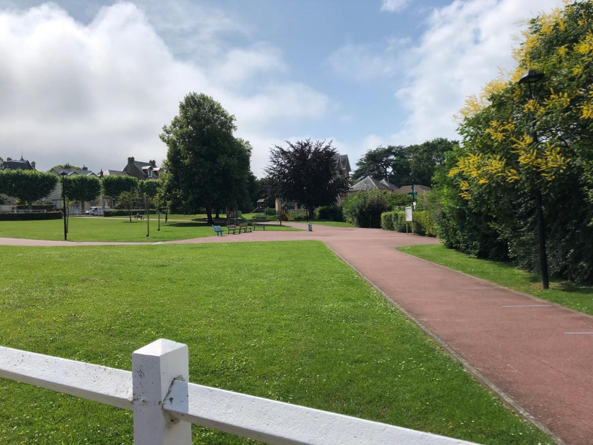 Casa Parcului Villa Villers-sur-Mer Bagian luar foto